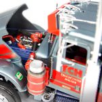 Revell Peterbilt Racing Truck - Bausatz 7533 - Baubericht auf modellbautest.de